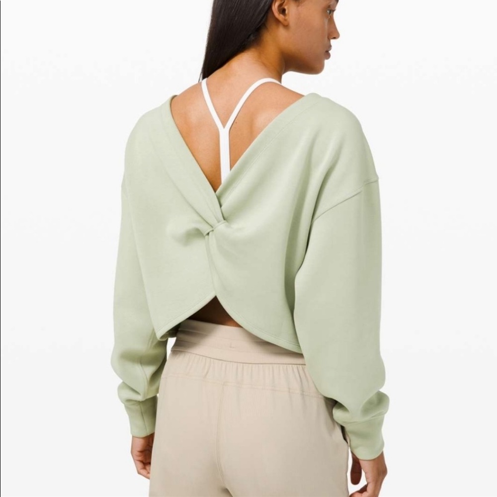 Lululemon Twist Back-To-Front Pullover Fern Green… - image 1